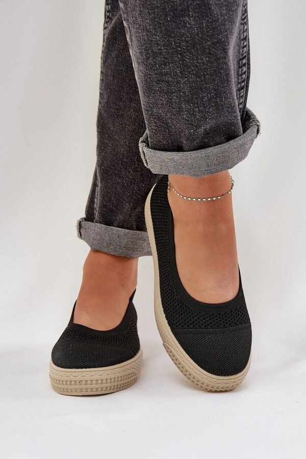 Sneakers Step in style