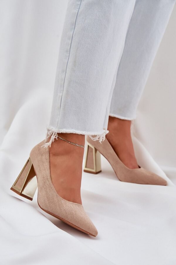 Block heel pumps Step in style
