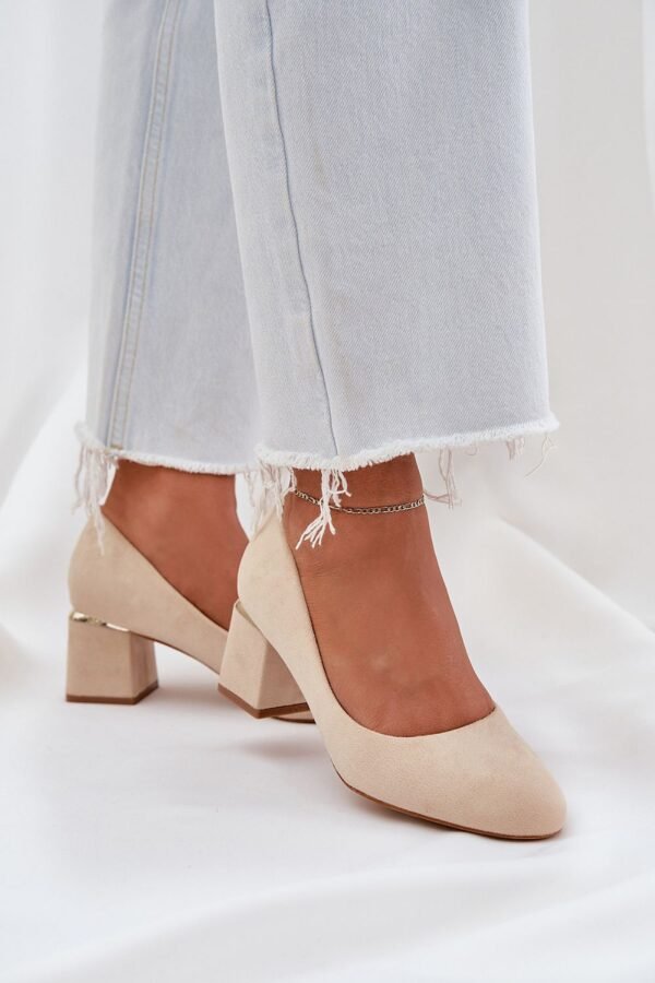 Block heel pumps Step in style