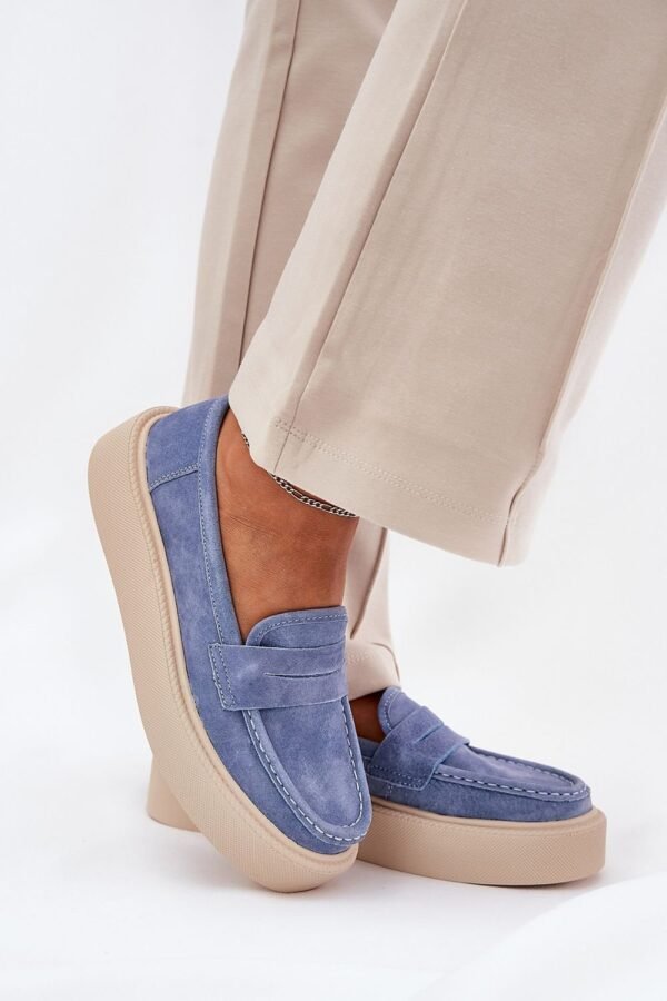 Mocassin Step in style