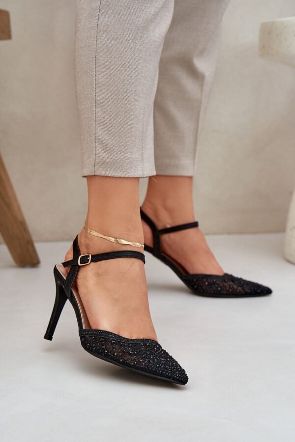 High heels Step in style
