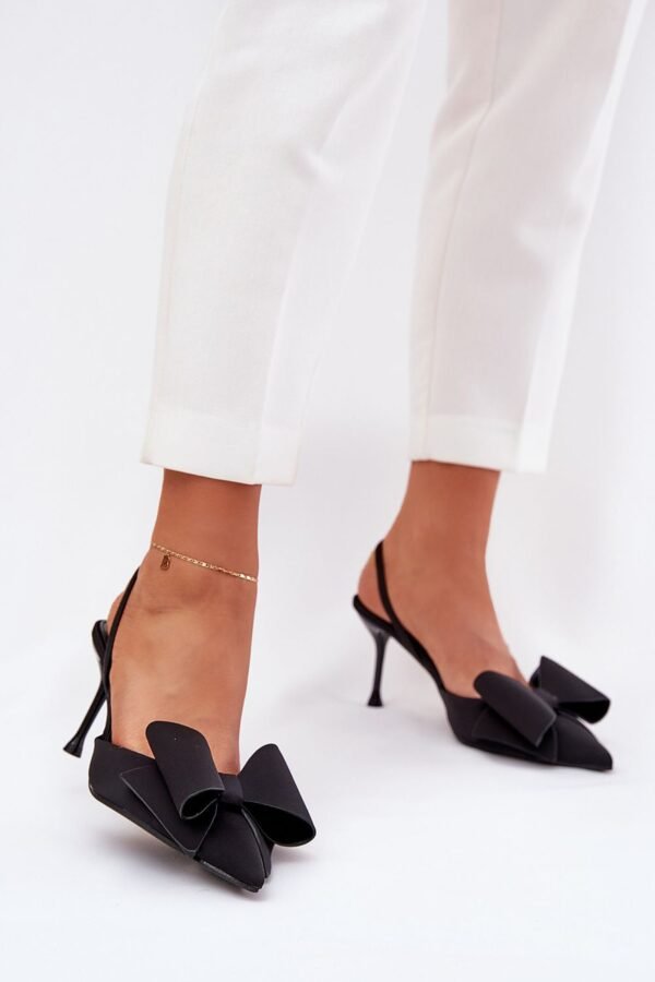 High heels Step in style